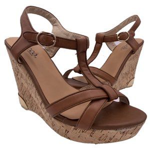 Bucco Tan Strappy Sandal 4" Wedges Size 8.5 NEW